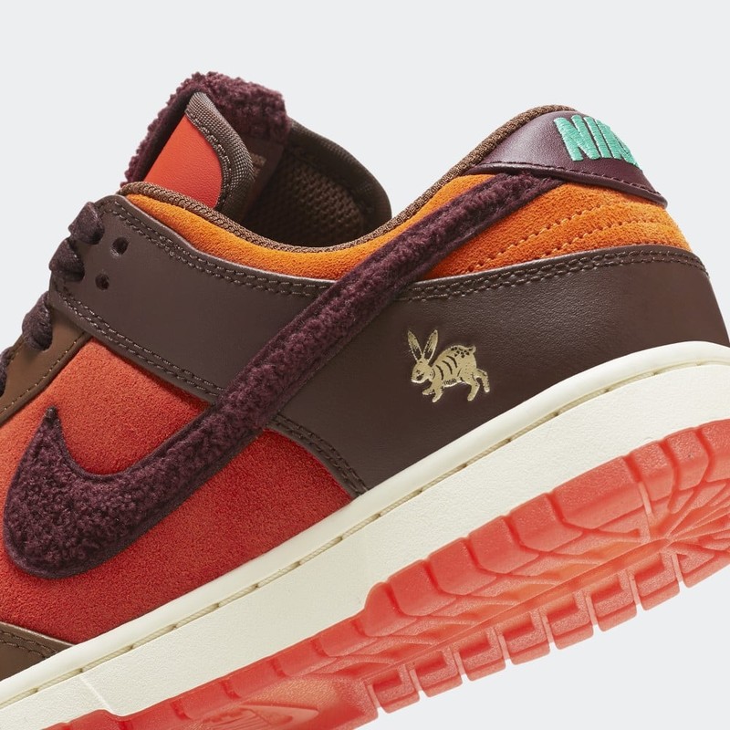 Nike dunks brown outlet and orange